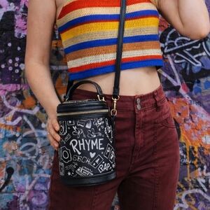 EUC Taranto Music Purse